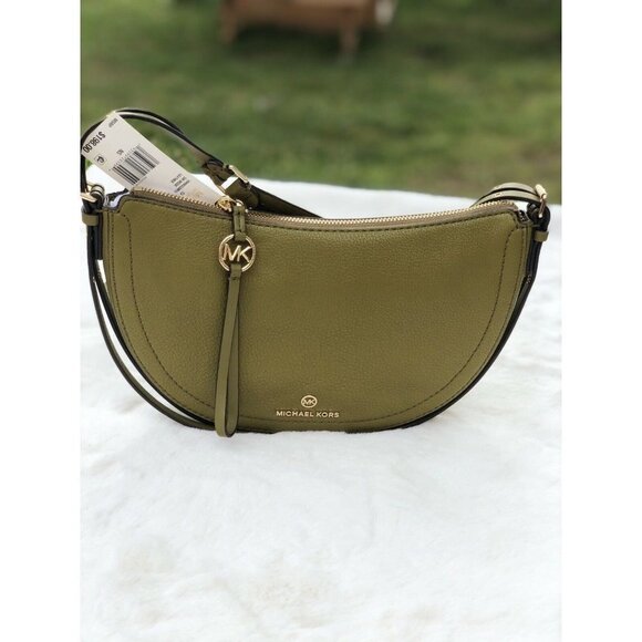 COPY - MICHAEL KORS Camden Small Pistachio Pebbled Leathe - Picture 1 of 7